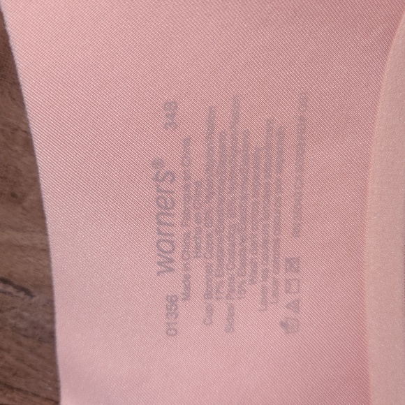 Warner's bra - Picture 2 of 7